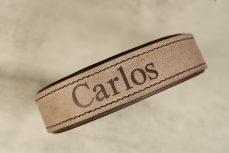 Lederhalsband mit Namen