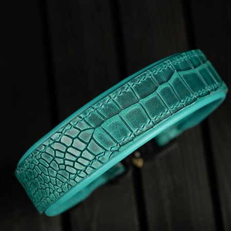 Hundehalsband mit Krokoprägung