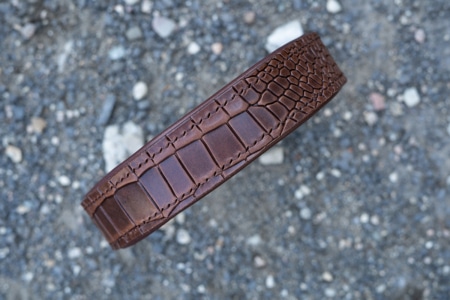 Halsband Moccachino mit Krokoprägung